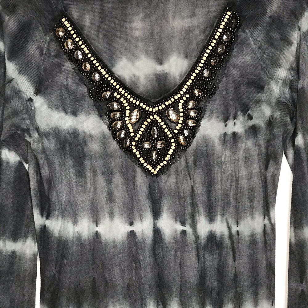 Free Society Beaded Top Womens Medium Tie Dye Vneck Boho Rocker Glam Steampunk - Picture 8 of 11